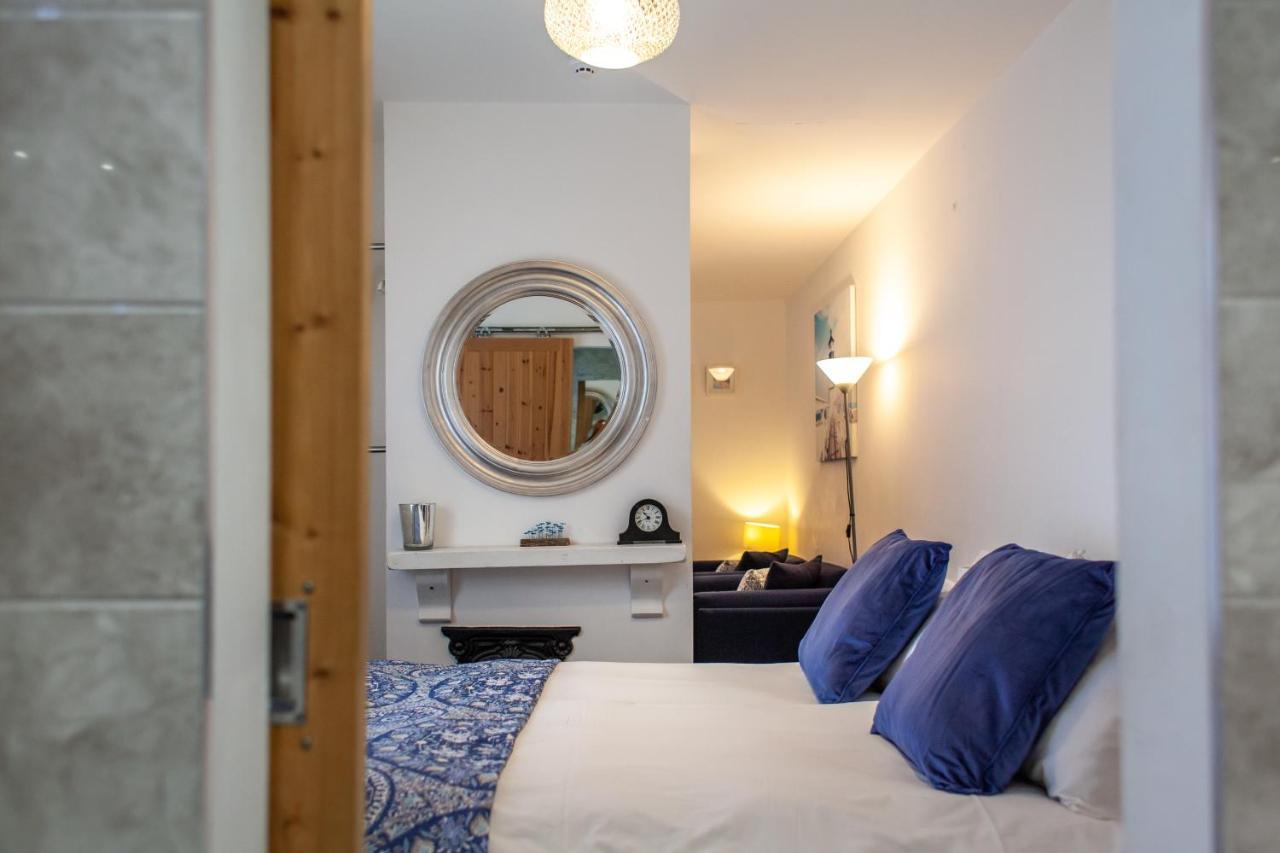 No. 98 Boutique Hotel Weymouth Bagian luar foto