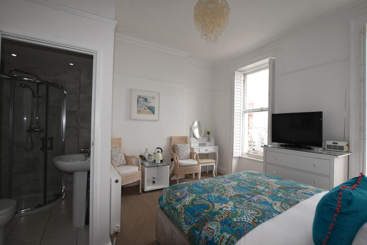 No. 98 Boutique Hotel Weymouth Bagian luar foto