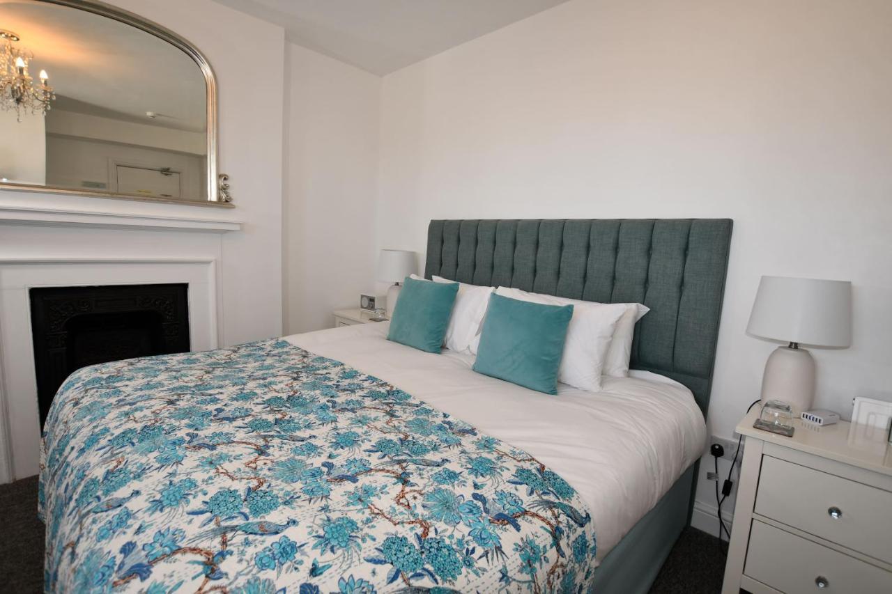 No. 98 Boutique Hotel Weymouth Bagian luar foto